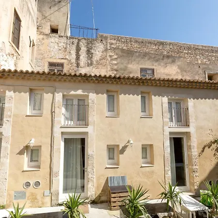 Ortigia Aparthotel 3*